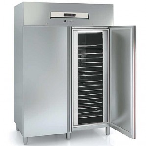 Armario Refrigerado Pastelería, 40 Bandejas, 1404 Litros, Fondo 86 cm, 2 Puertas opacas, Coreco APR-1002