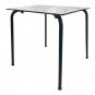 Mesa feray, apilable, epoxi color negro, tablero fenólico mármol blanco 69 x 69 cms.