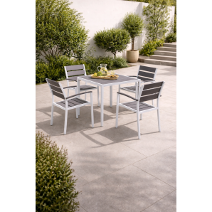 Mesa garibaldi, metal blanco, tablero polywood gris, 80 x 80 cms.