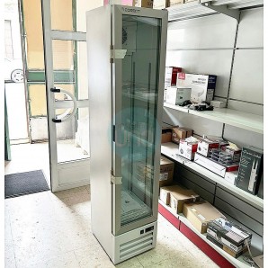 Nevera Expositora Estrecha, 37 cm Ancho, 43 cm Fondo, 4 Estantes, 141 Litros, Blanca, Coreco ECVAR-13