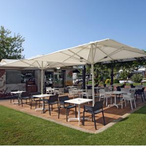 Parasol exterior 300x300 verde A1 garbar