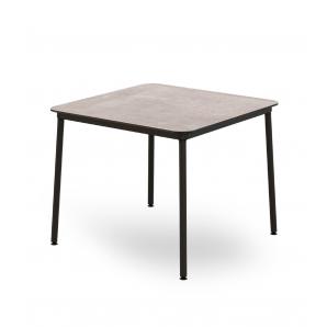 Mesa cuadrada interior, exterior 90x90 cemento HUB Resol