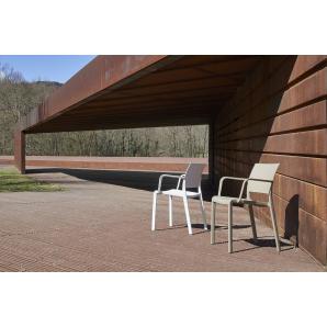 4 Silla con brazos interior, exterior negro NEW FIONA Resol - 4 unidades