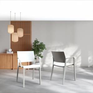 4 Silla con brazos interior, exterior negro NEW FIONA Resol - 4 unidades